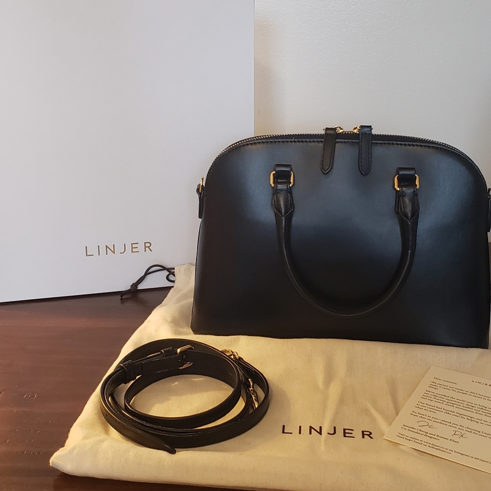 Linjer Black Leather Crossbody Bag
